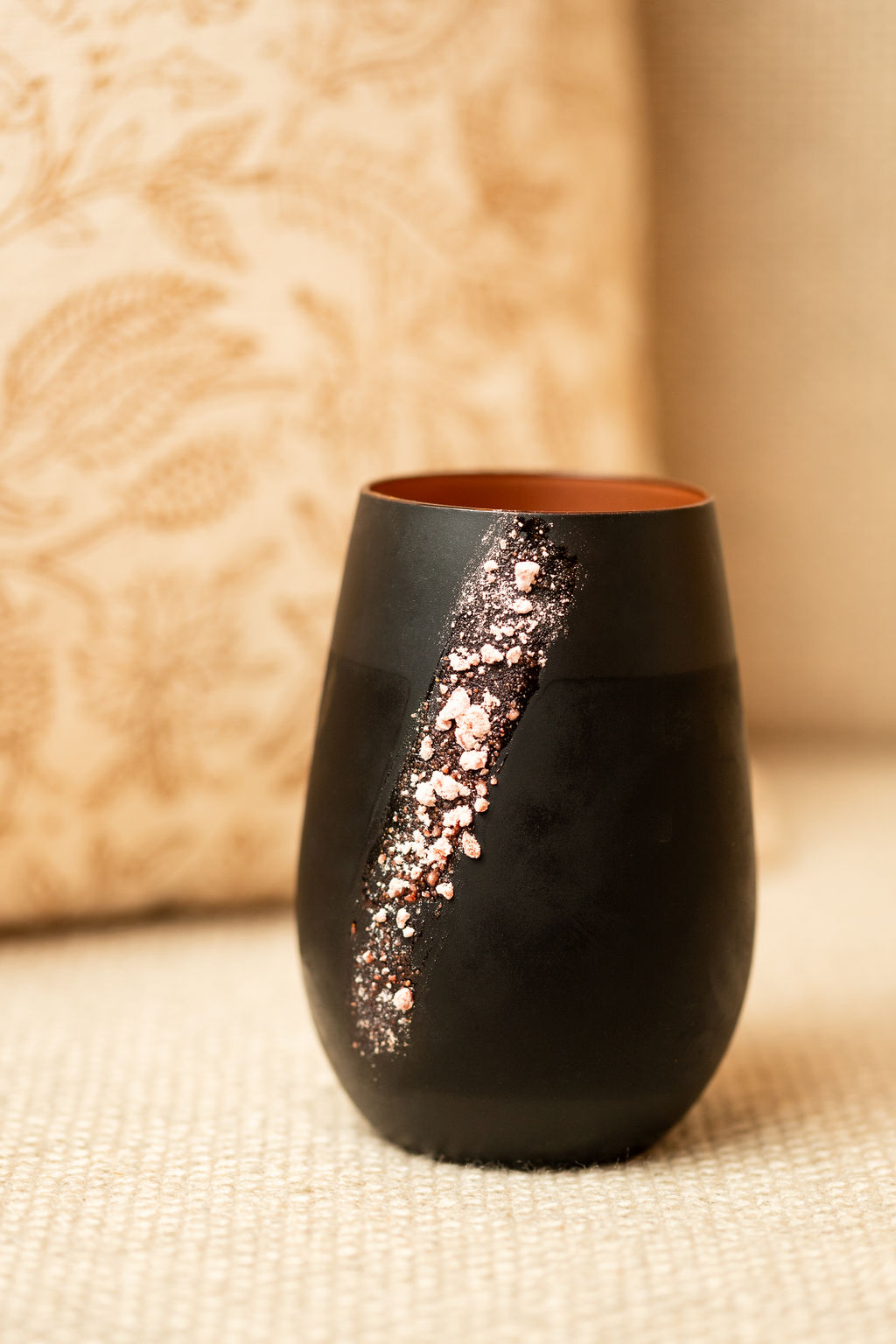 Cocktail signature Red Tonka en mixologie — Grenoble